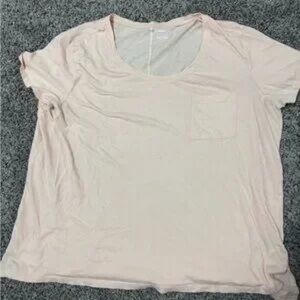 Women’s Soft Scoop Neck Pocket Tee - Cream